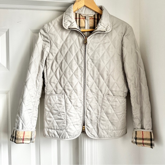 Burberry Quilted Zipped Barn Jacket - Picture 2 of 7